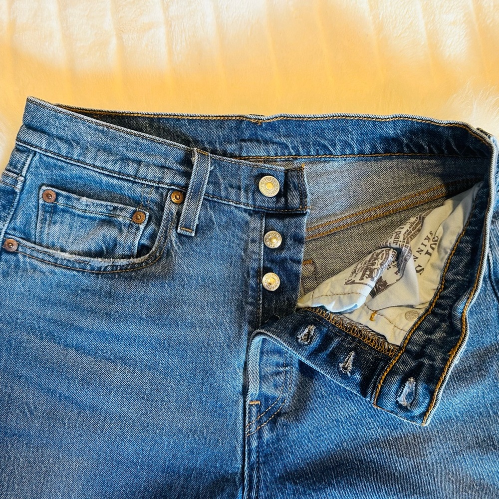Levi's Classic Blue Denim Jeans